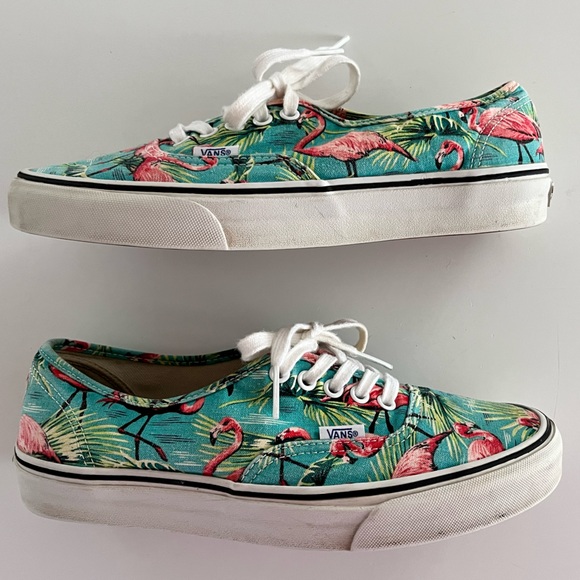 VANS | 10 | Flamingo Print - Picture 3 of 16